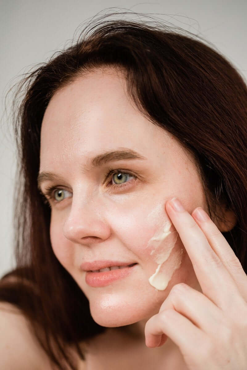 Kalahari Rose Hydrate Face Cream texture – soothing, intensely nourishing