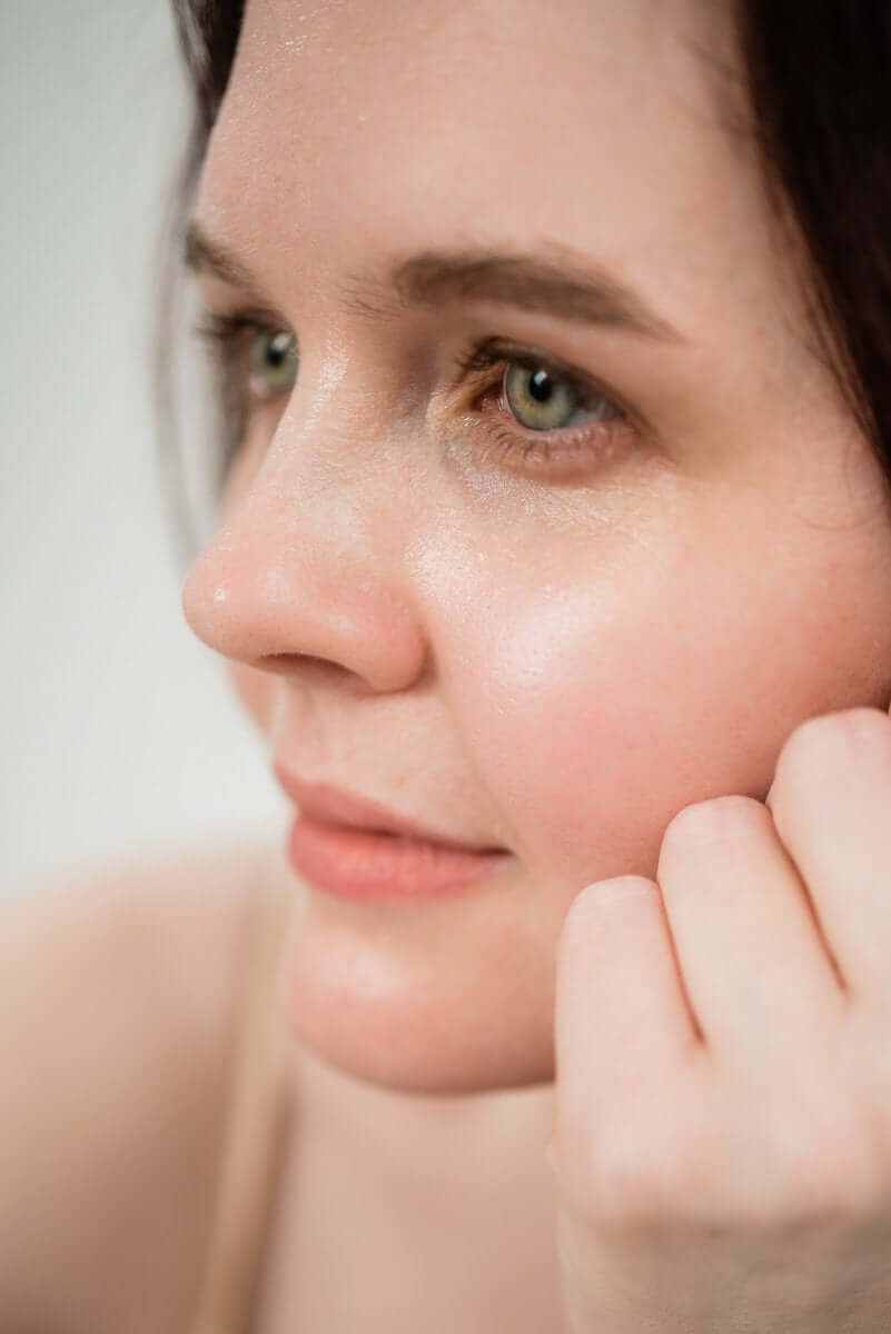 Kalahari Rose Whisper Face Serum application – morning and evening routine
